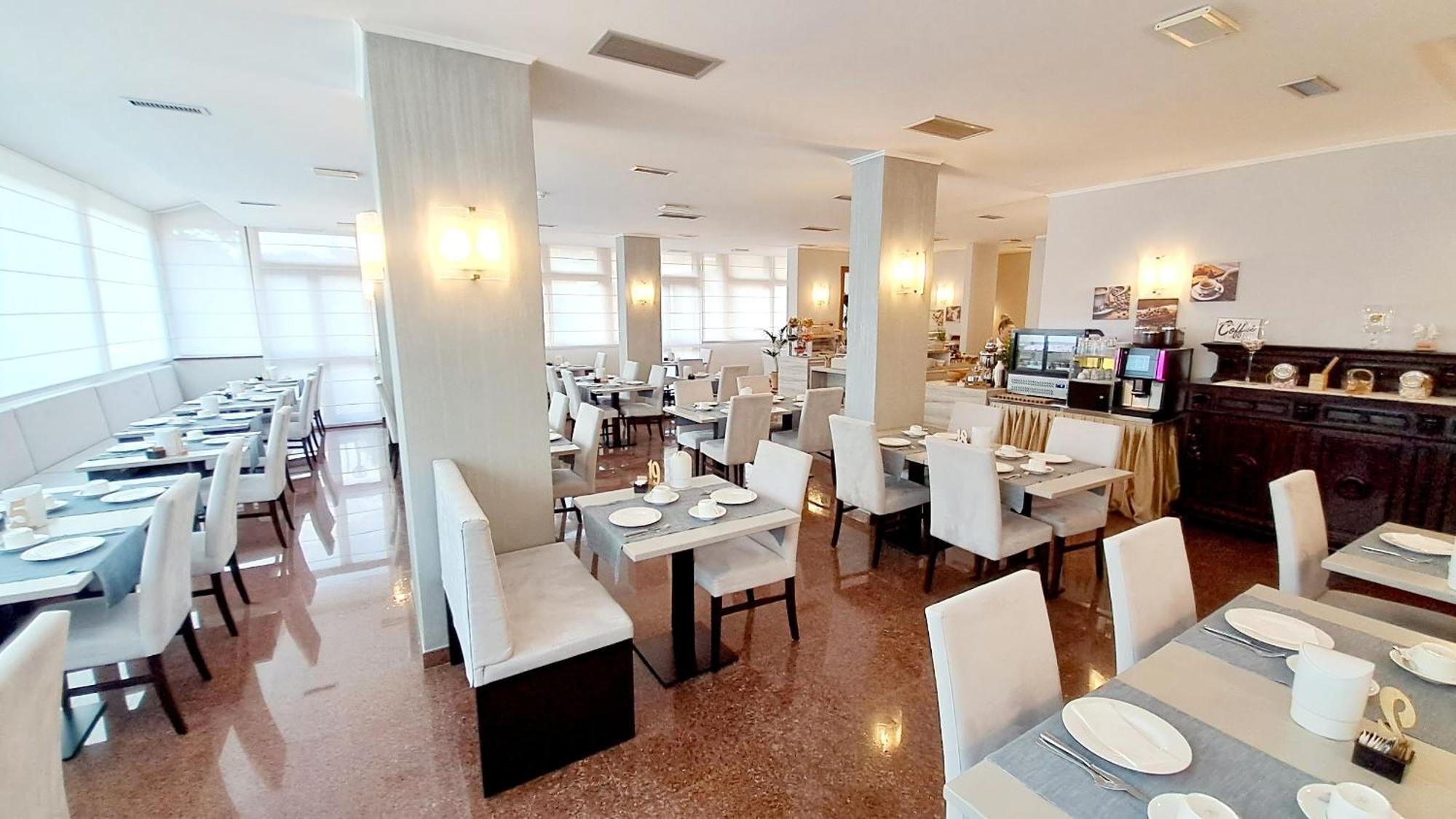 Hotel&Wellness Fra I Pini Lignano Sabbiadoro Eksteriør bilde