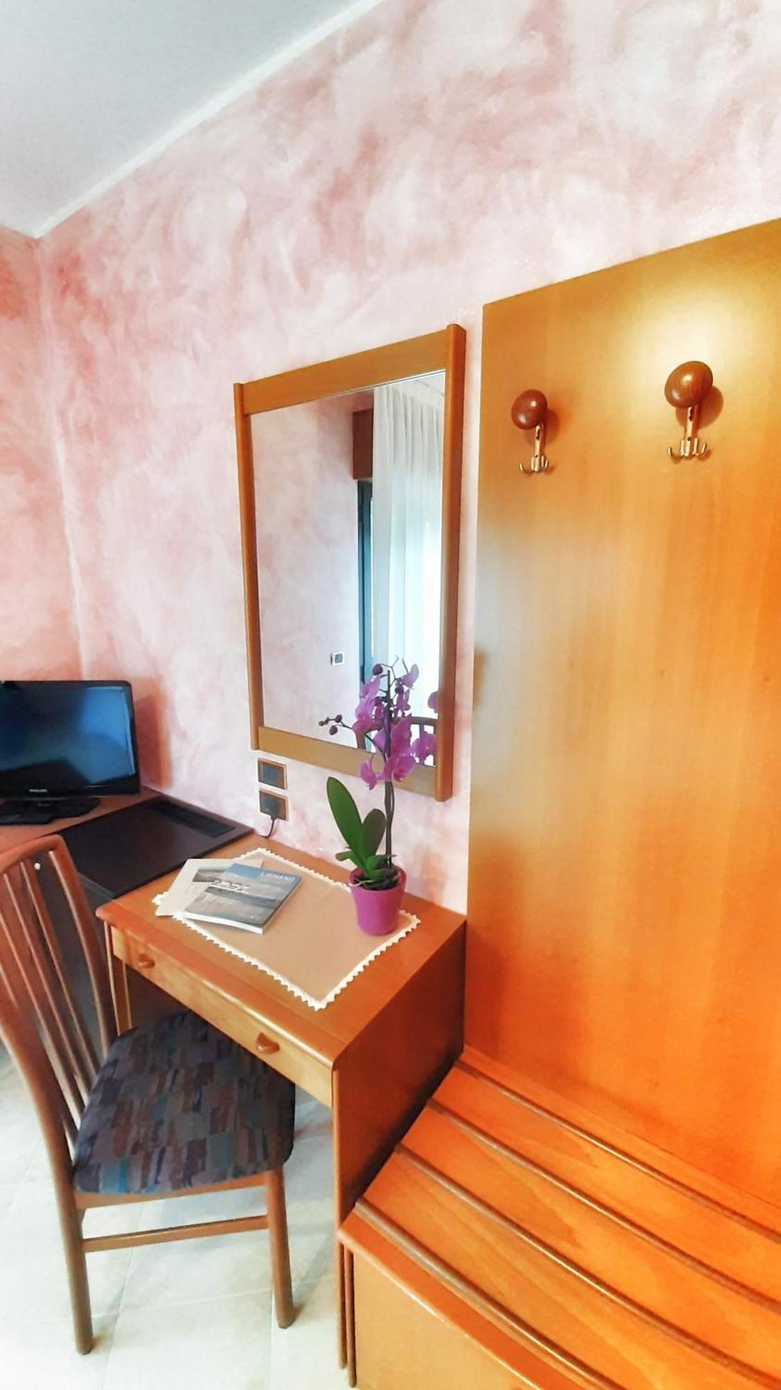 Hotel&Wellness Fra I Pini Lignano Sabbiadoro Eksteriør bilde