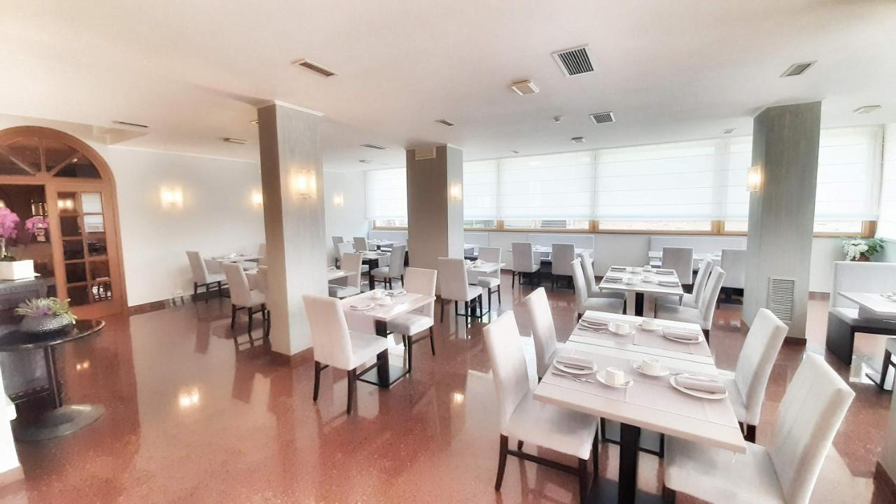 Hotel&Wellness Fra I Pini Lignano Sabbiadoro Eksteriør bilde